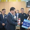 무안군 ‘이번 주 청렴직원’ 릴레이 전달식 개최… ‘청렴은 바로 지금!’은 진행형